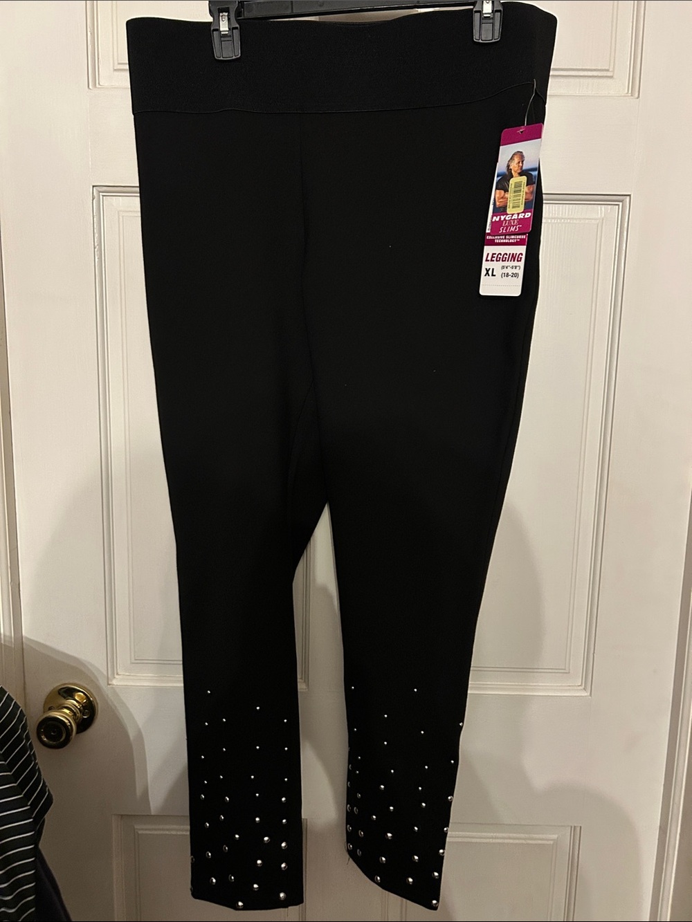 Peter Nygard Black Ladies’ Slims Leggings with Hem Studs Size XL (18-20) NWT